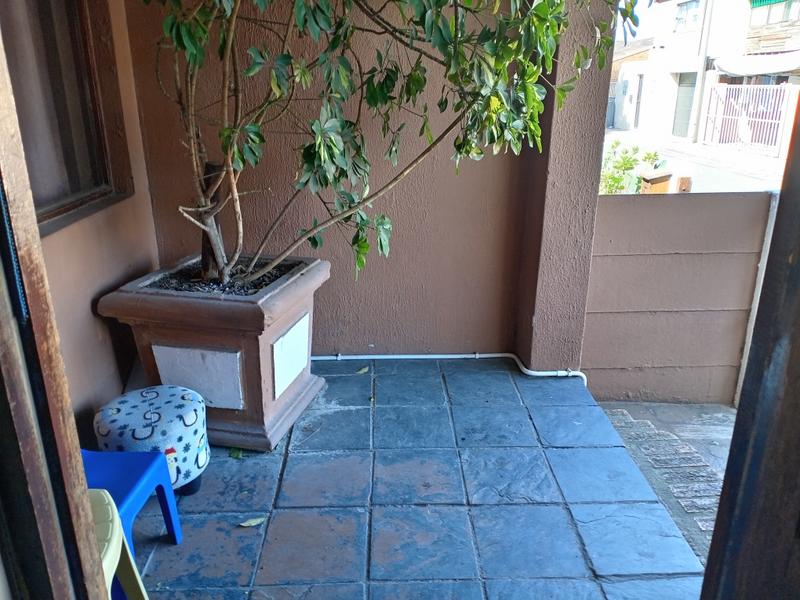 3 Bedroom Property for Sale in Lentegeur Western Cape